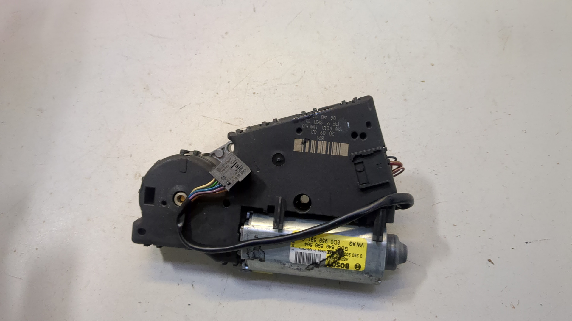 Моторчик люка