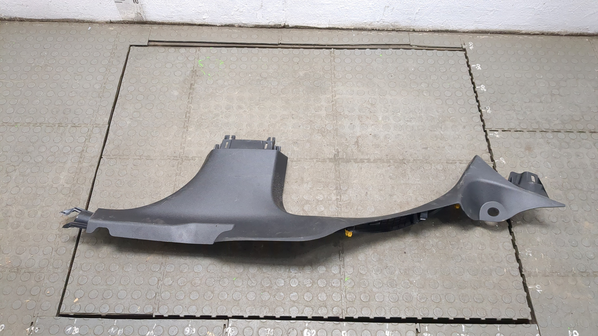 Обшивка стойки