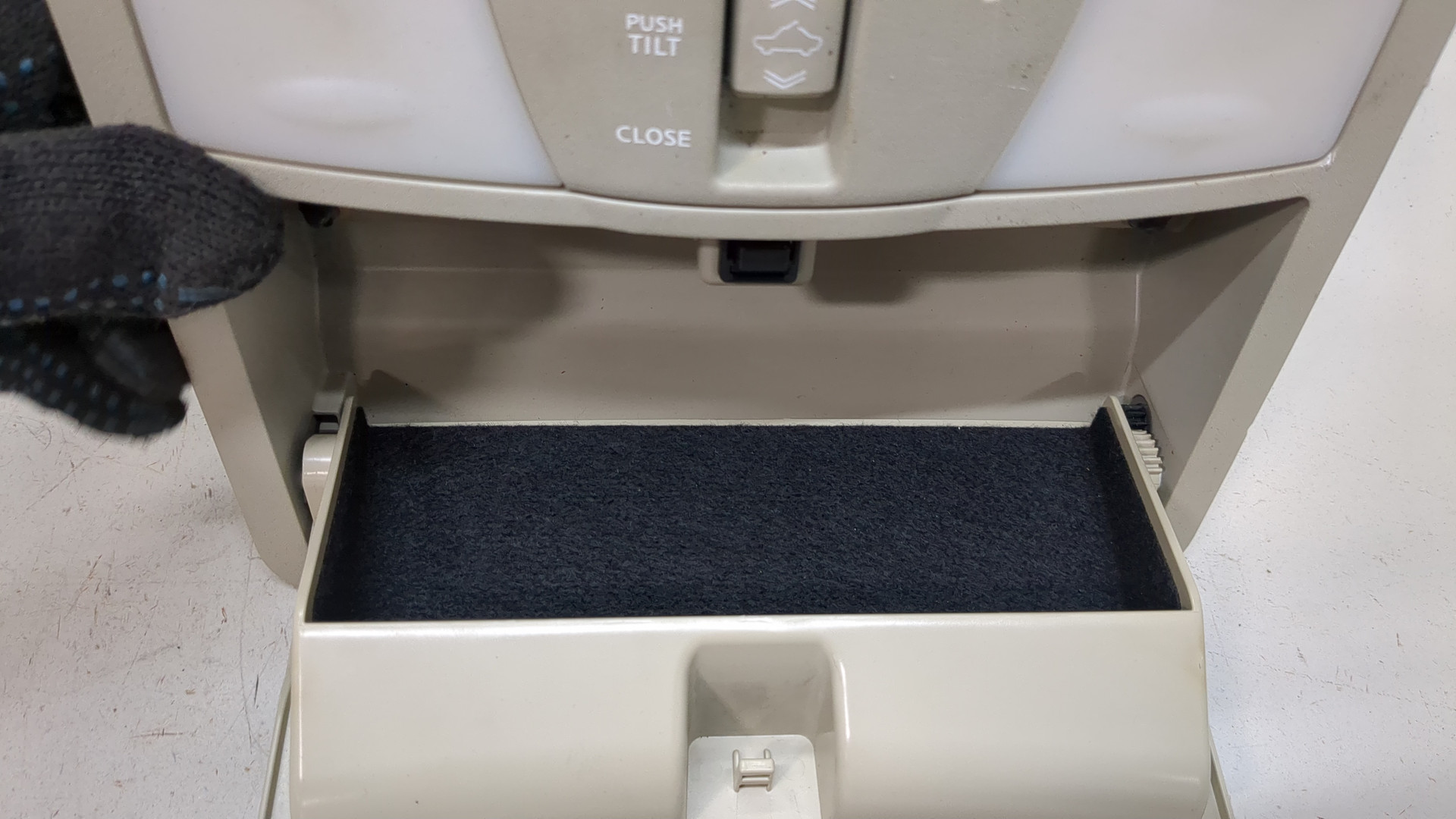 Плафон салонный