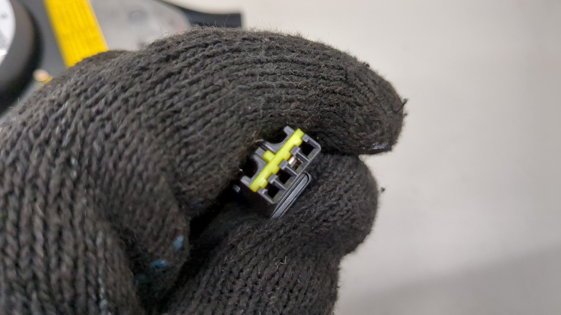 Подушка безопасности в рулевое колесо