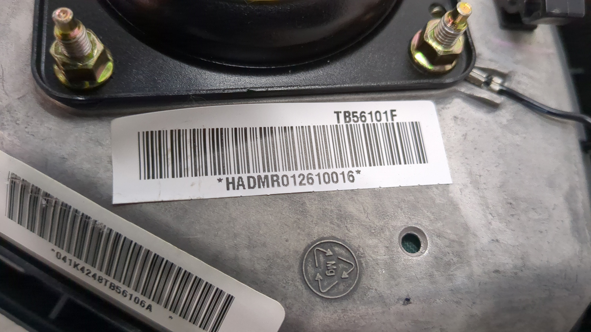 Подушка безопасности в рулевое колесо