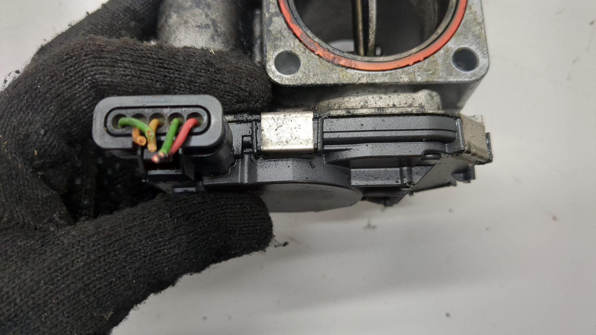 Заслонка дроссельная электрическая