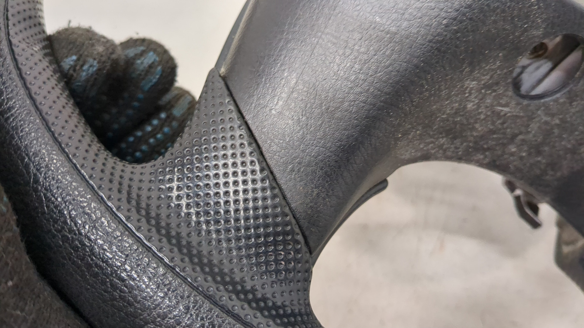 Рулевое колесо (руль)