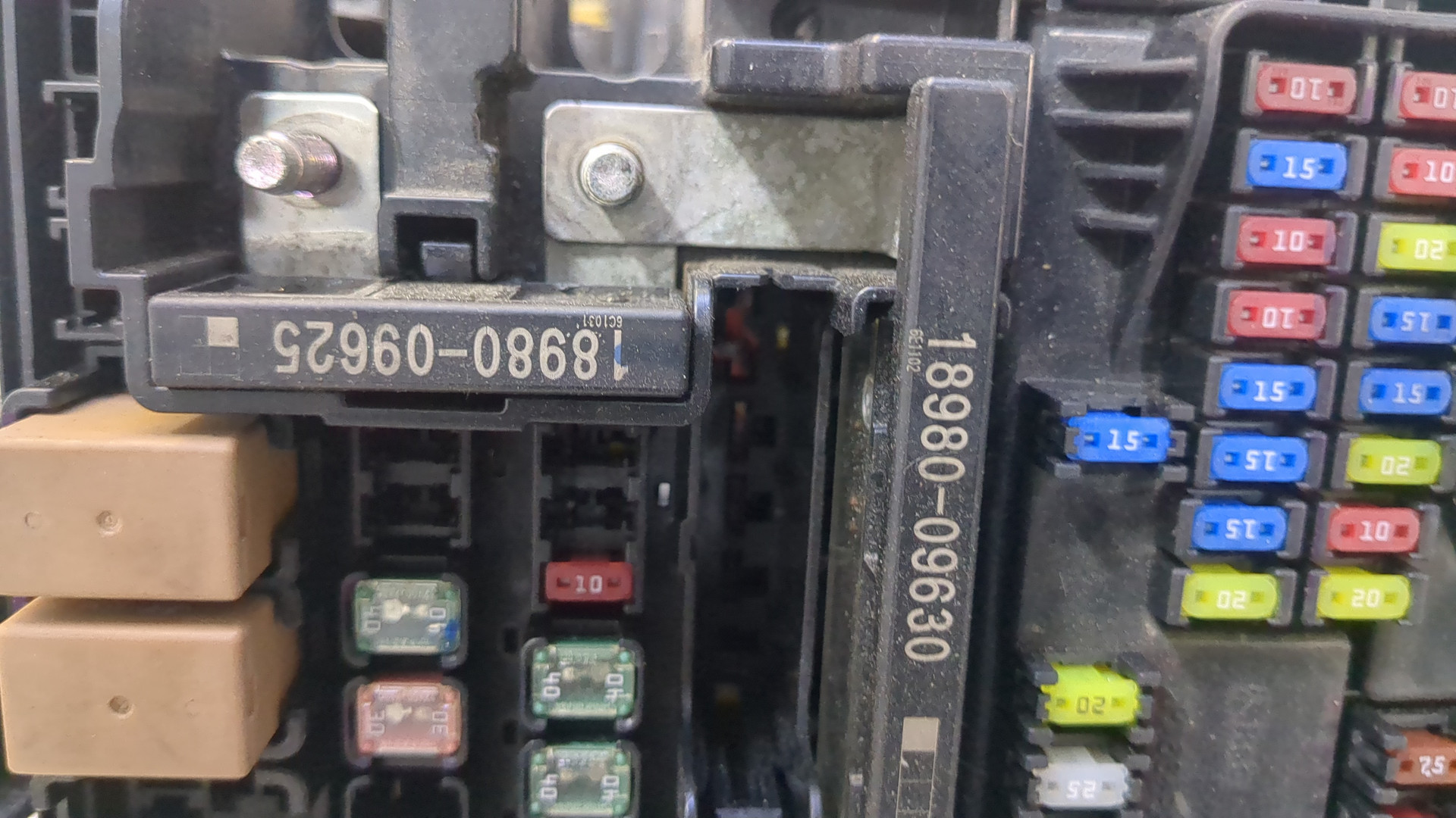 Блок предохранителей