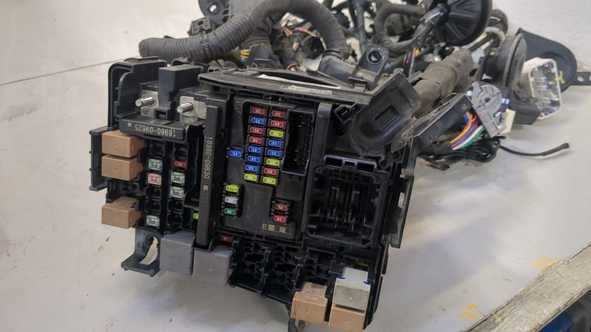 Блок предохранителей