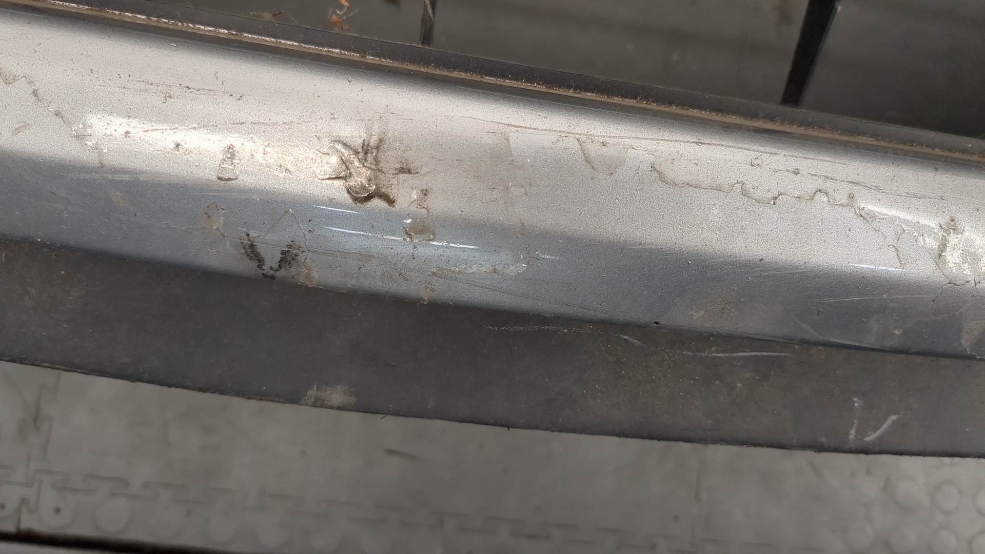 Бампер передний