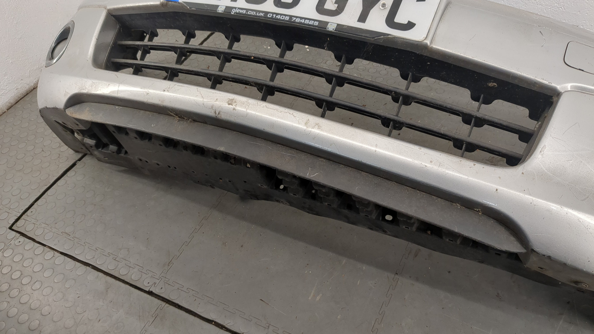 Бампер передний