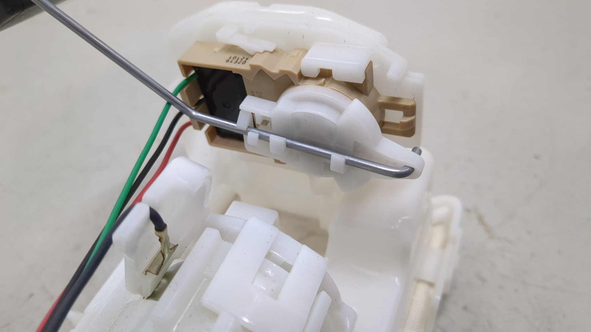 Насос топливный электрический