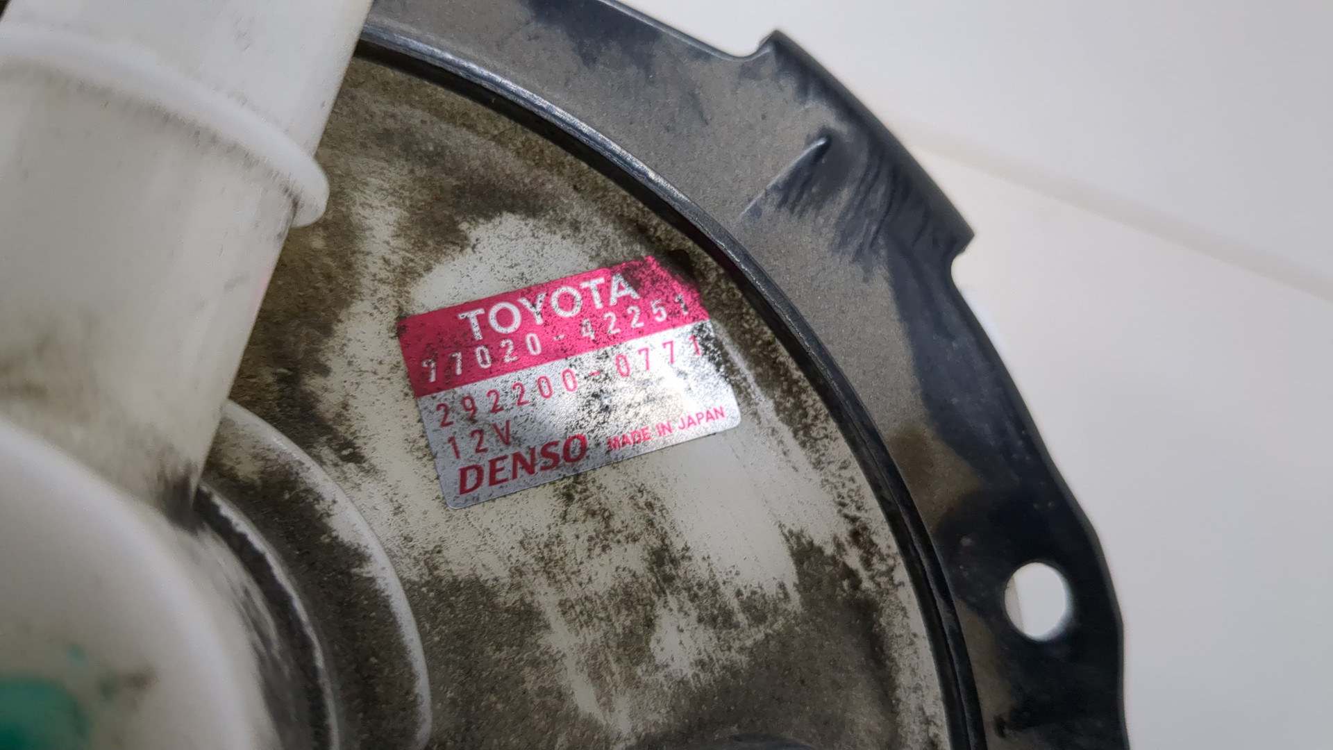 Насос топливный электрический