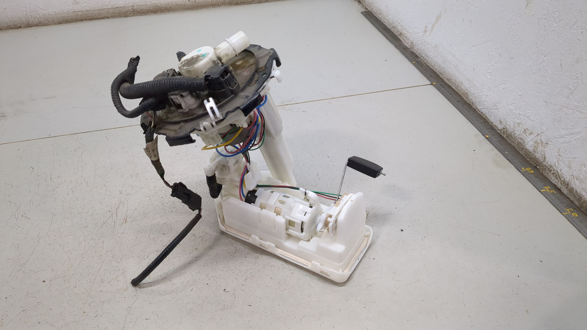 Насос топливный электрический