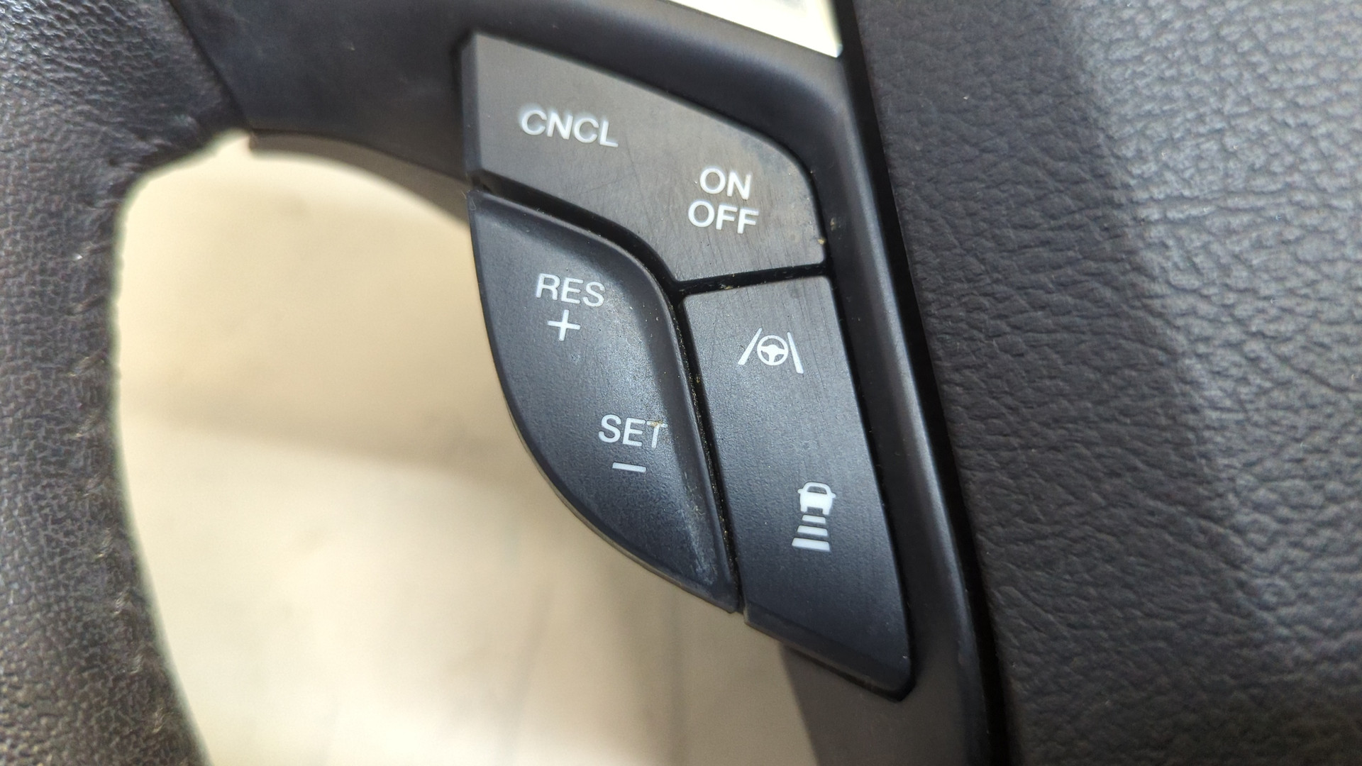 Рулевое колесо (руль)