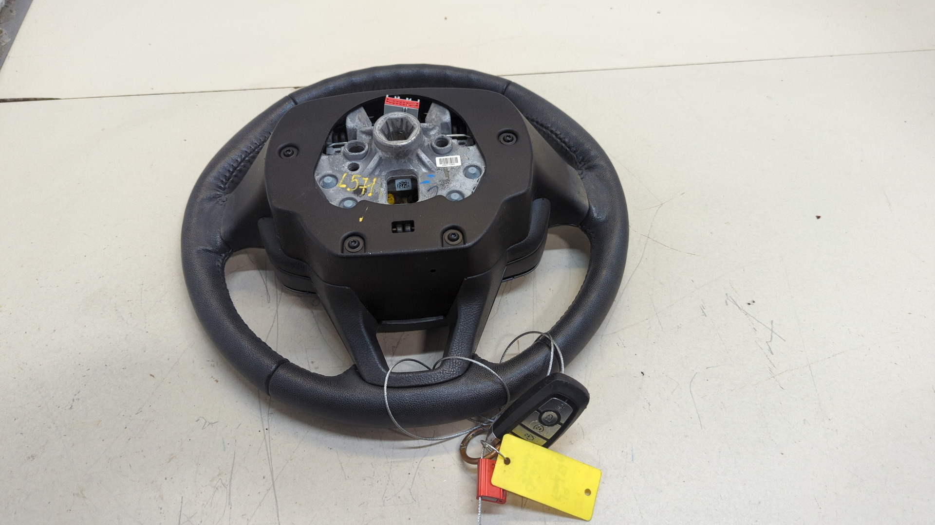 Рулевое колесо (руль)