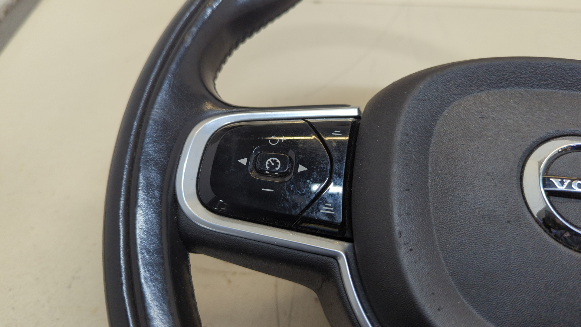 Рулевое колесо (руль)