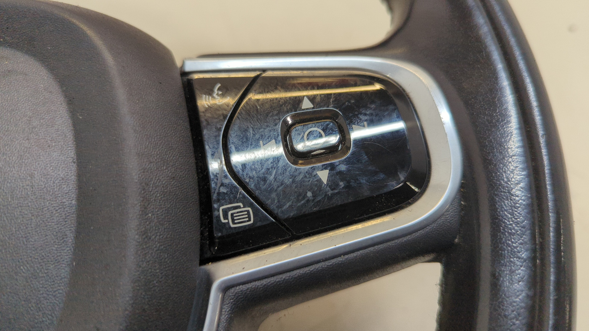 Рулевое колесо (руль)