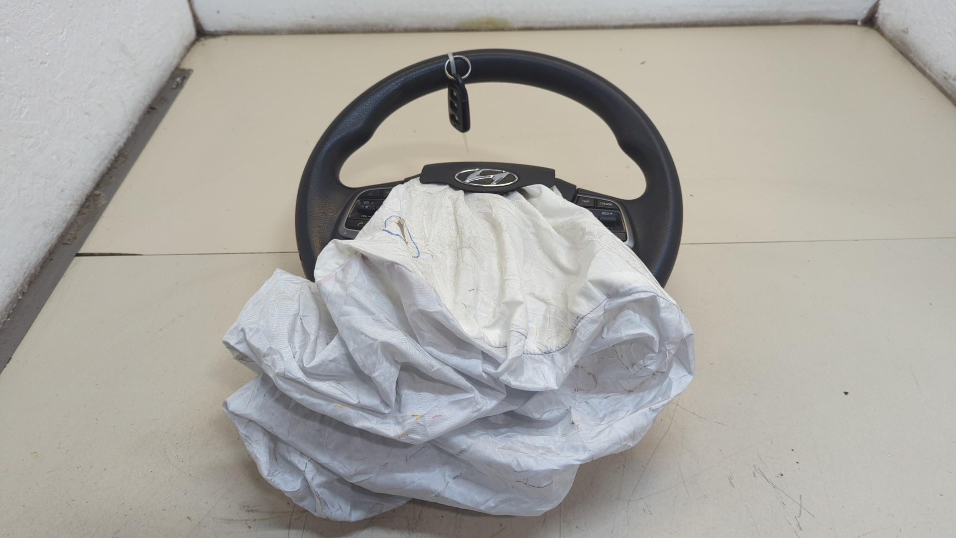 Рулевое колесо (руль)