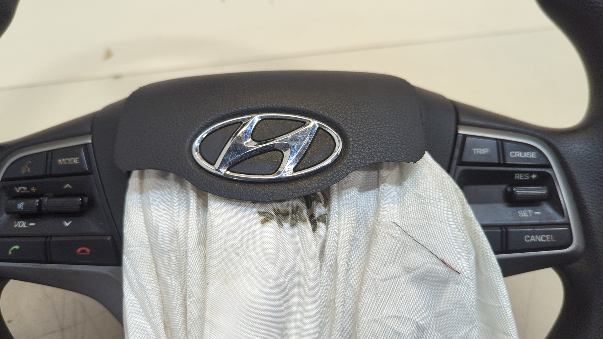 Рулевое колесо (руль)