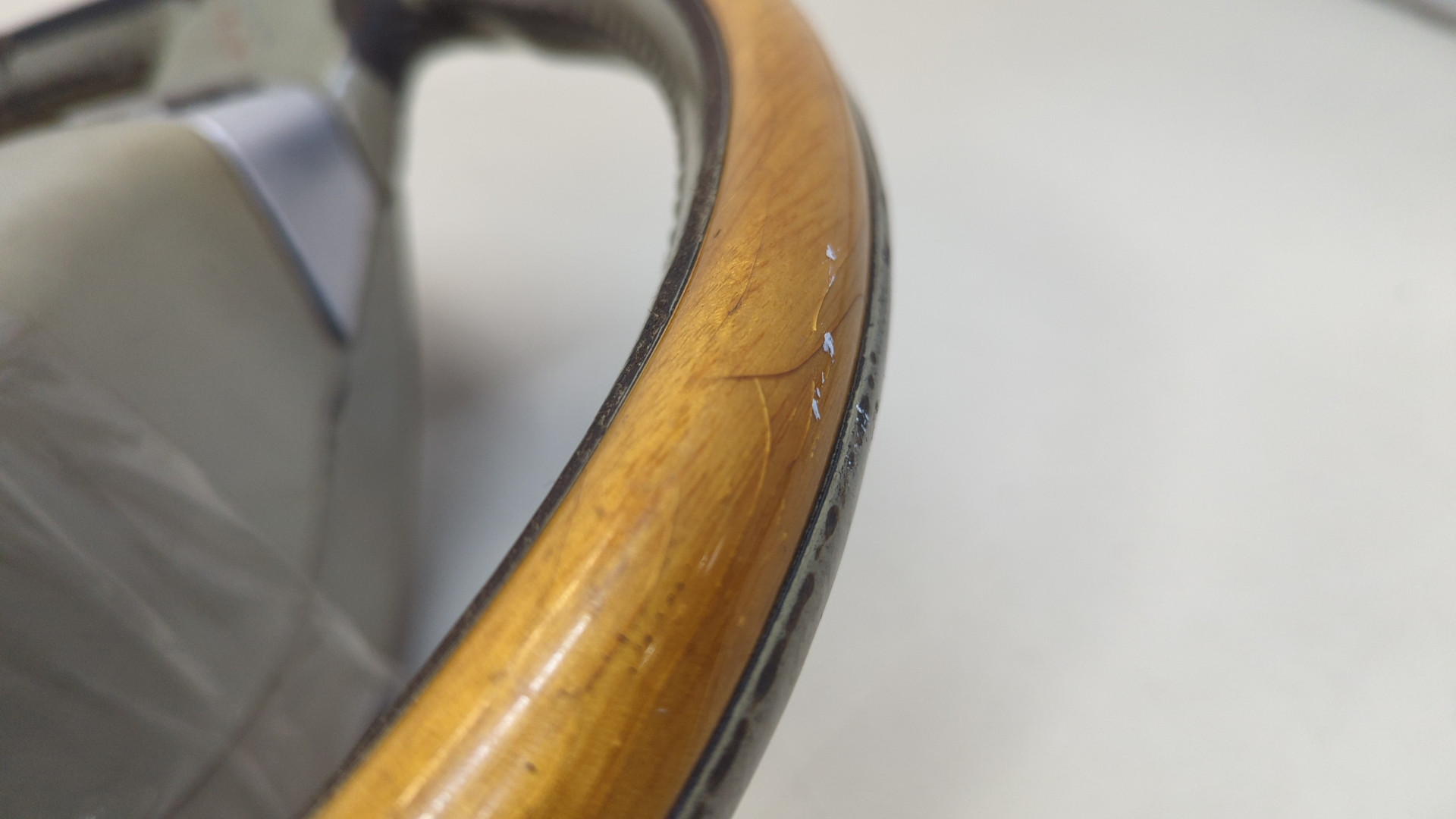 Рулевое колесо (руль)