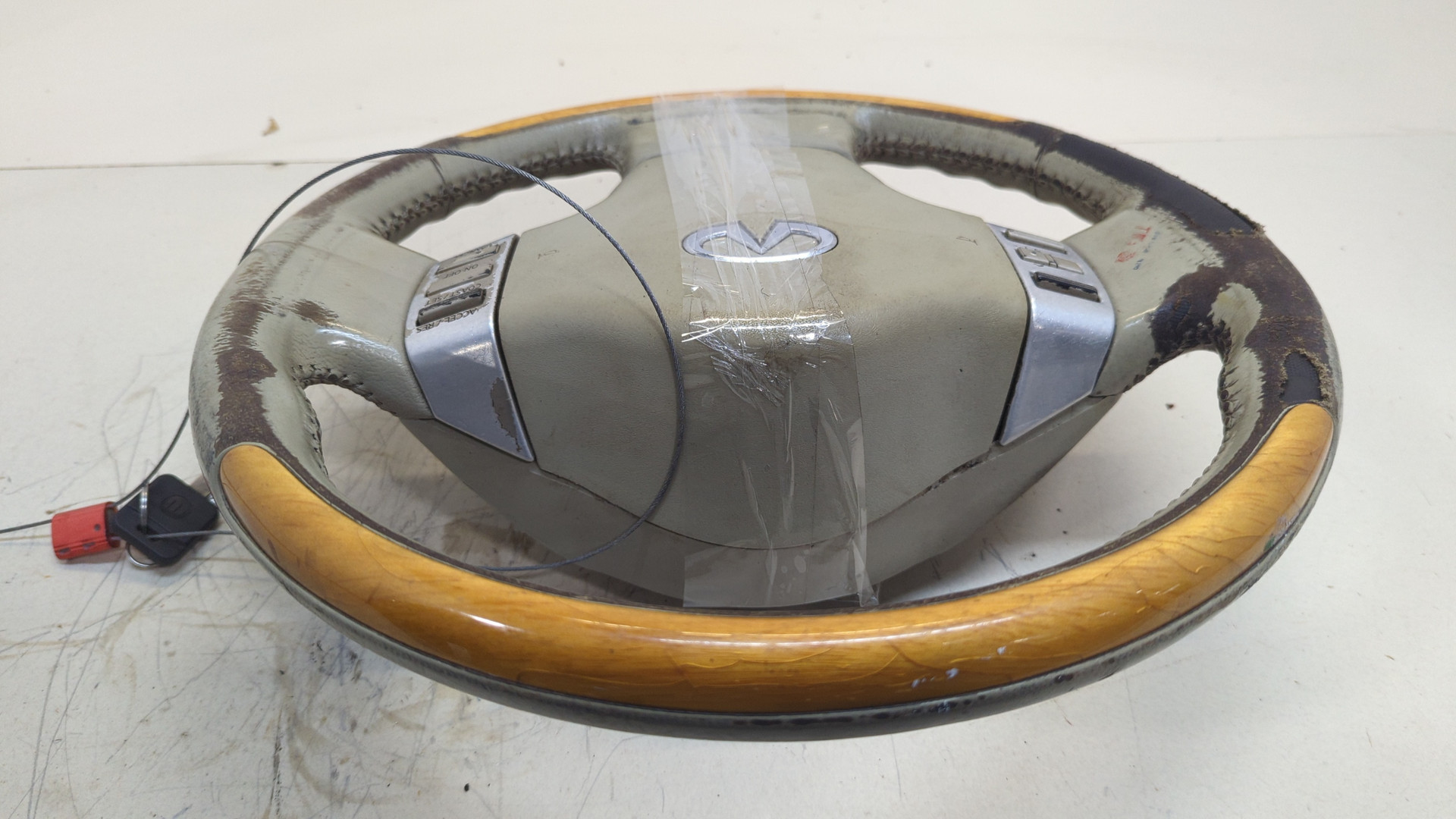 Рулевое колесо (руль)