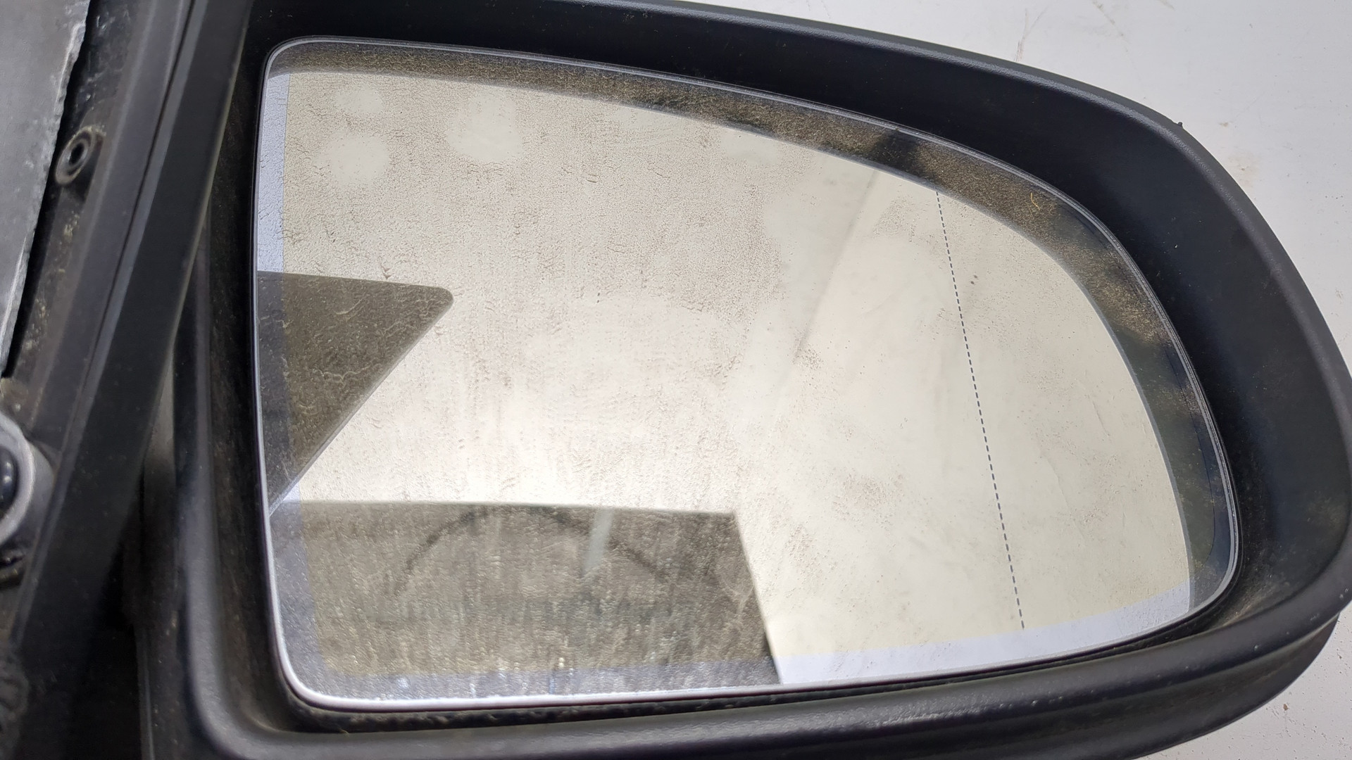 Зеркало правое электрическое