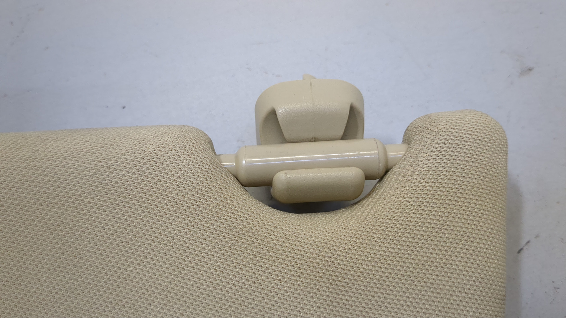 Козырек солнцезащитный