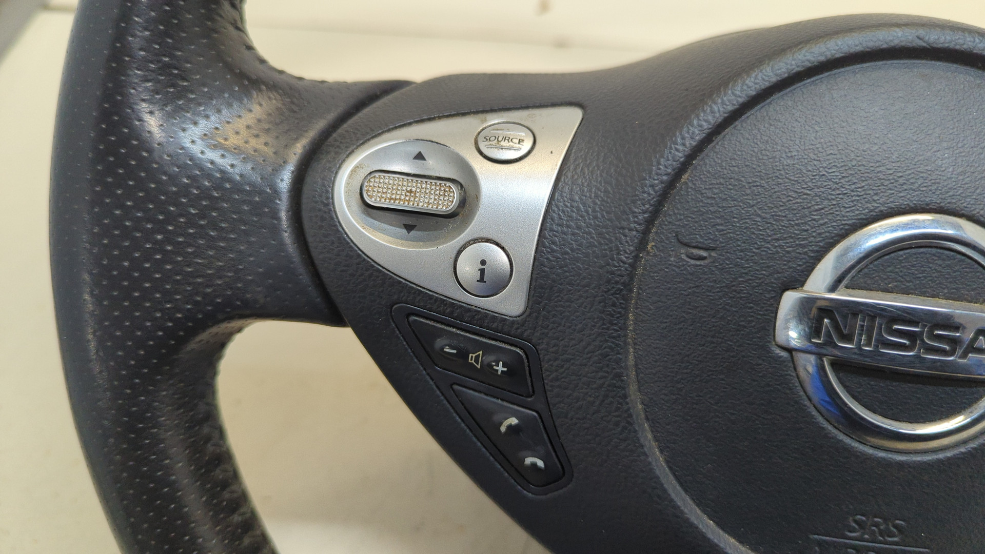 Рулевое колесо (руль)