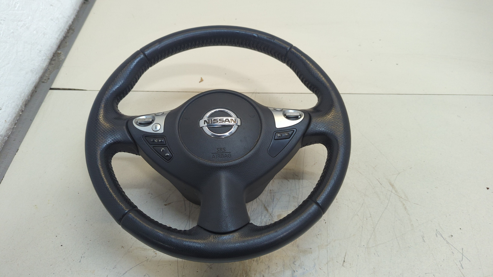 Рулевое колесо (руль)