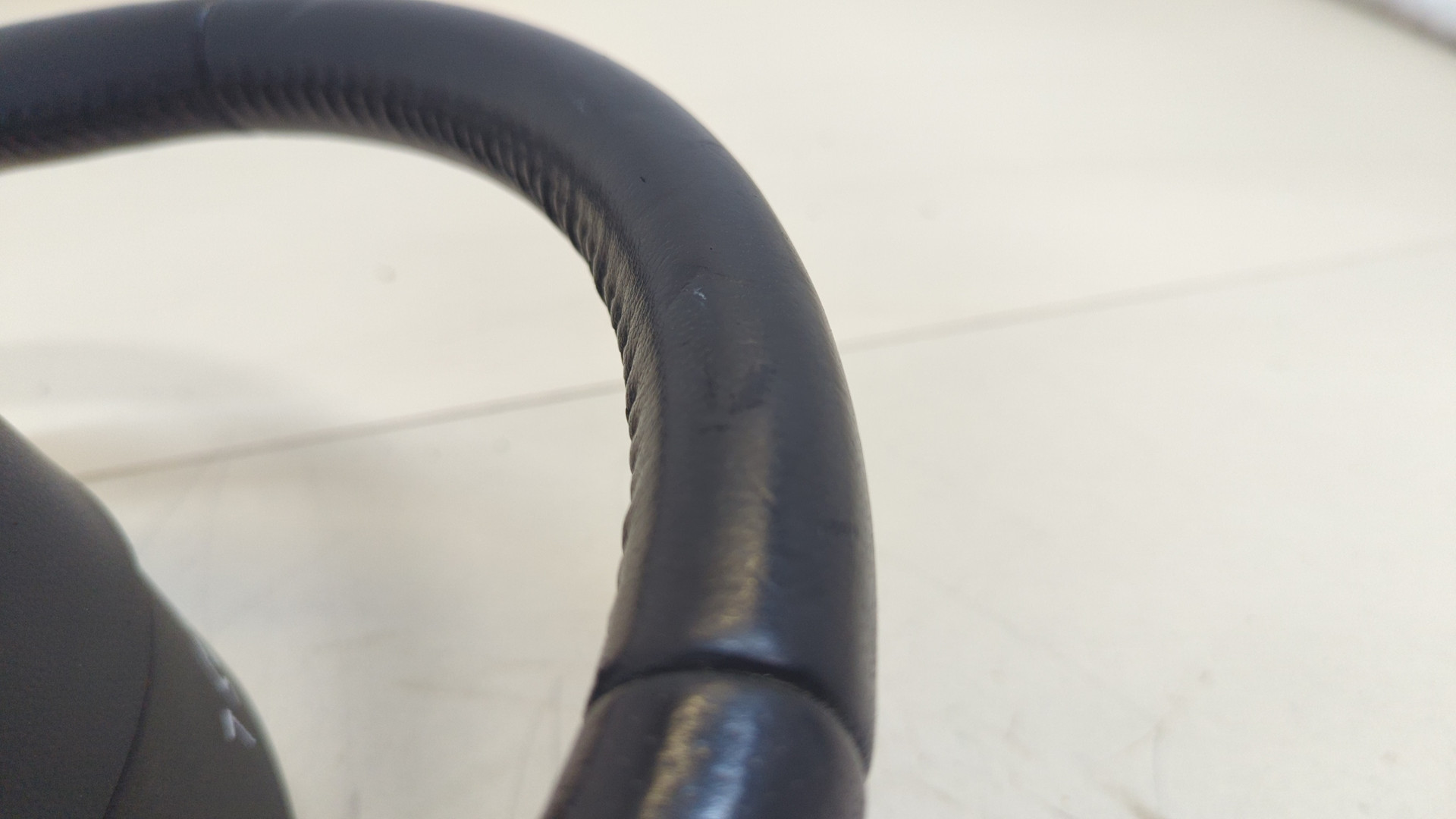 Рулевое колесо (руль)