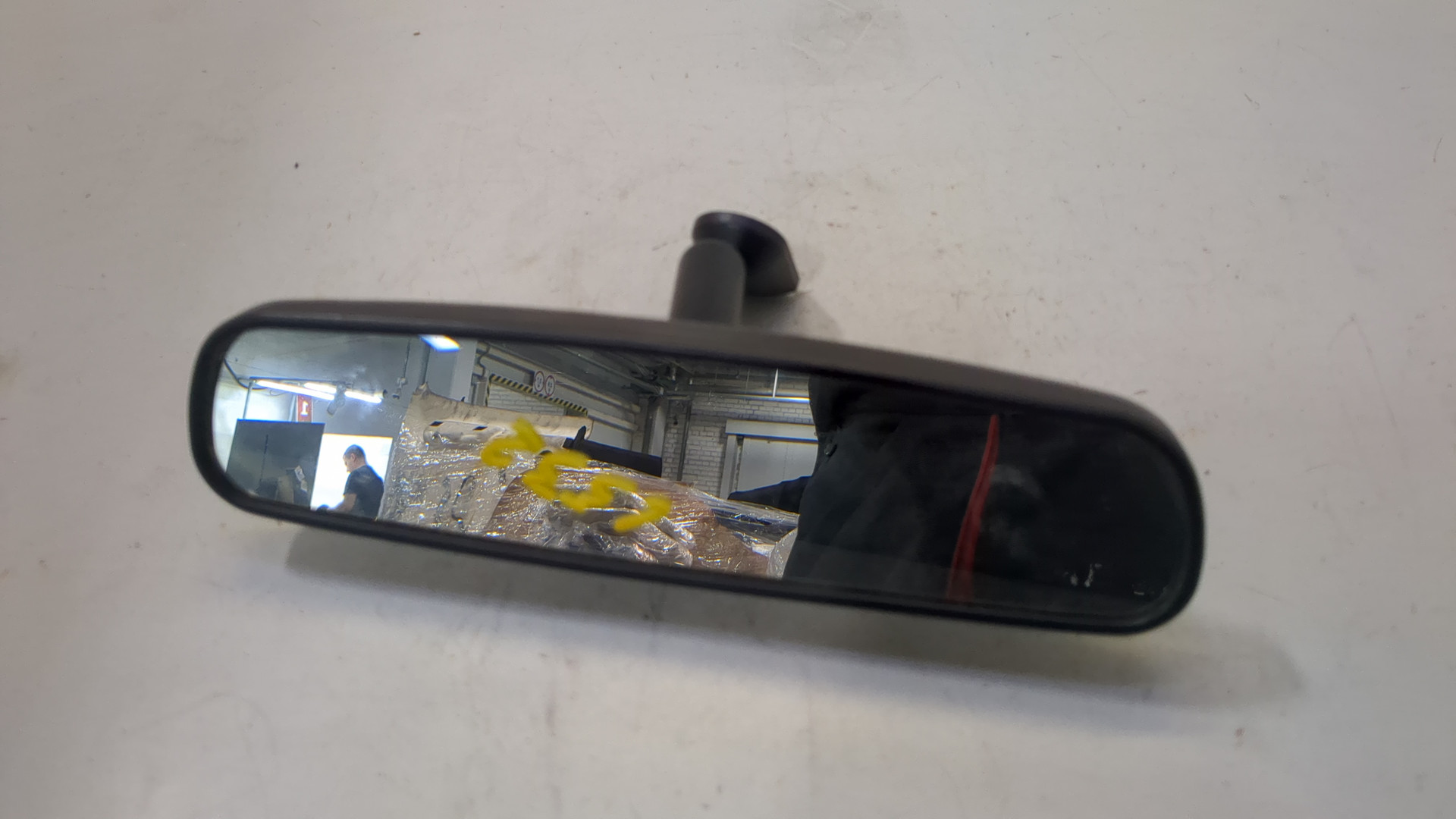 Зеркало заднего вида