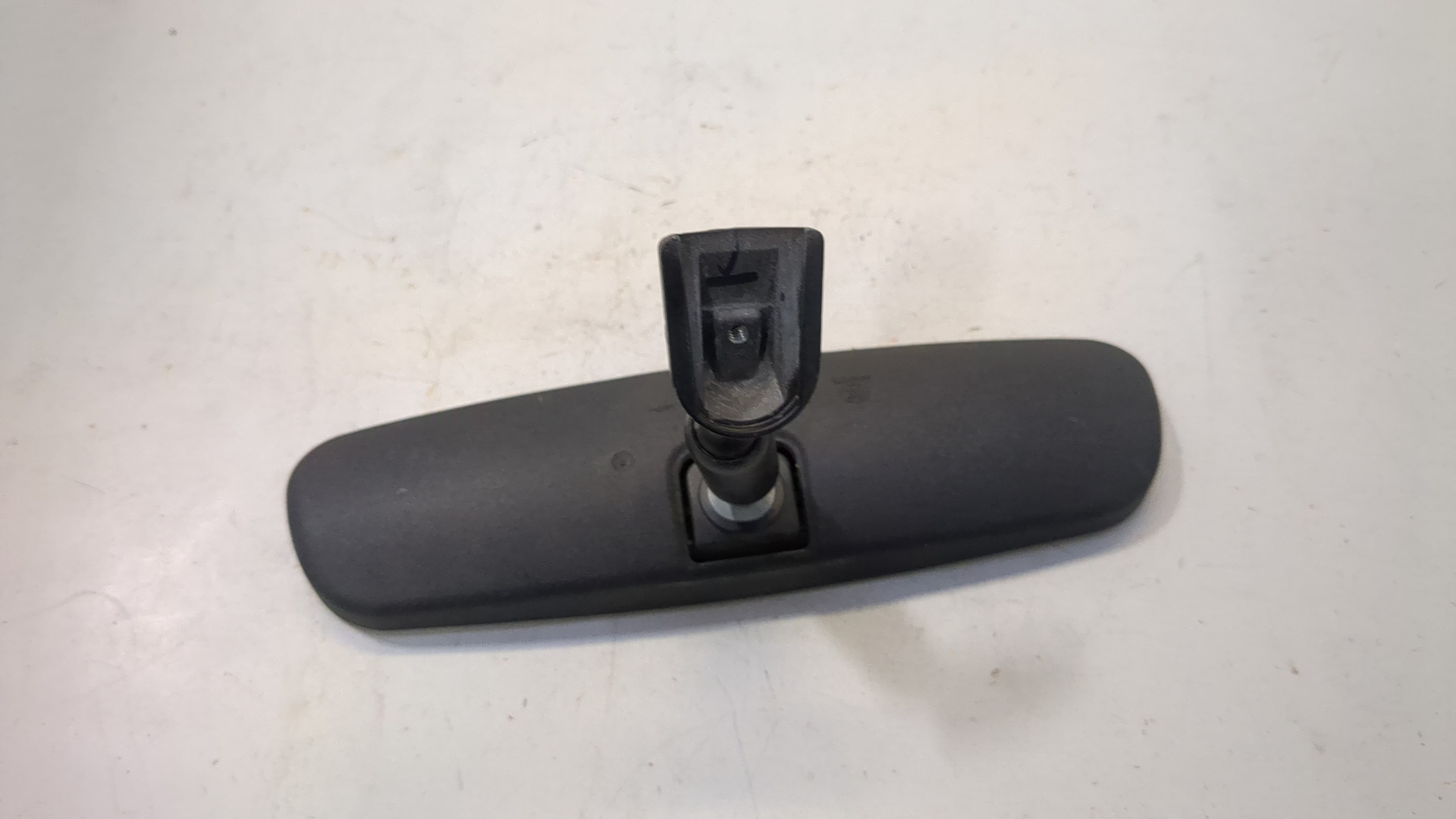 Зеркало заднего вида