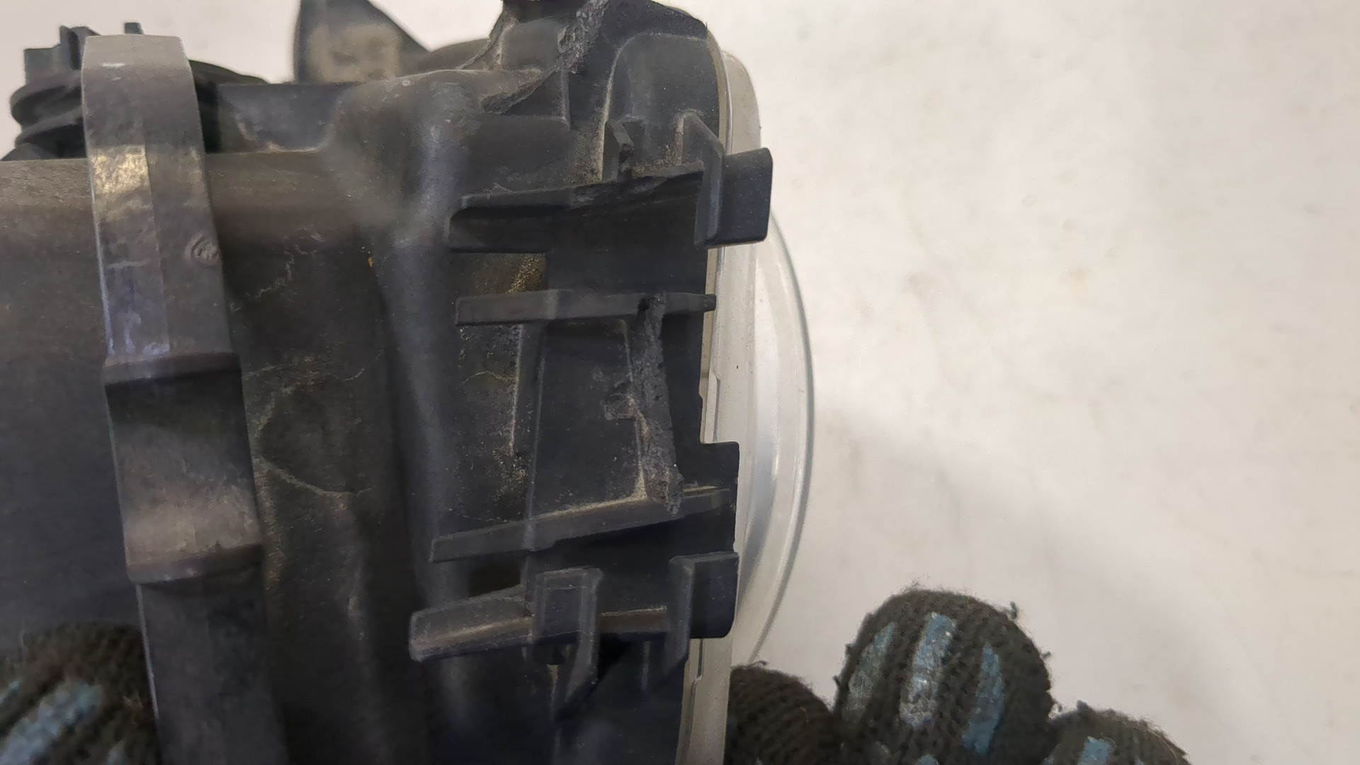 Фара противотуманная правая