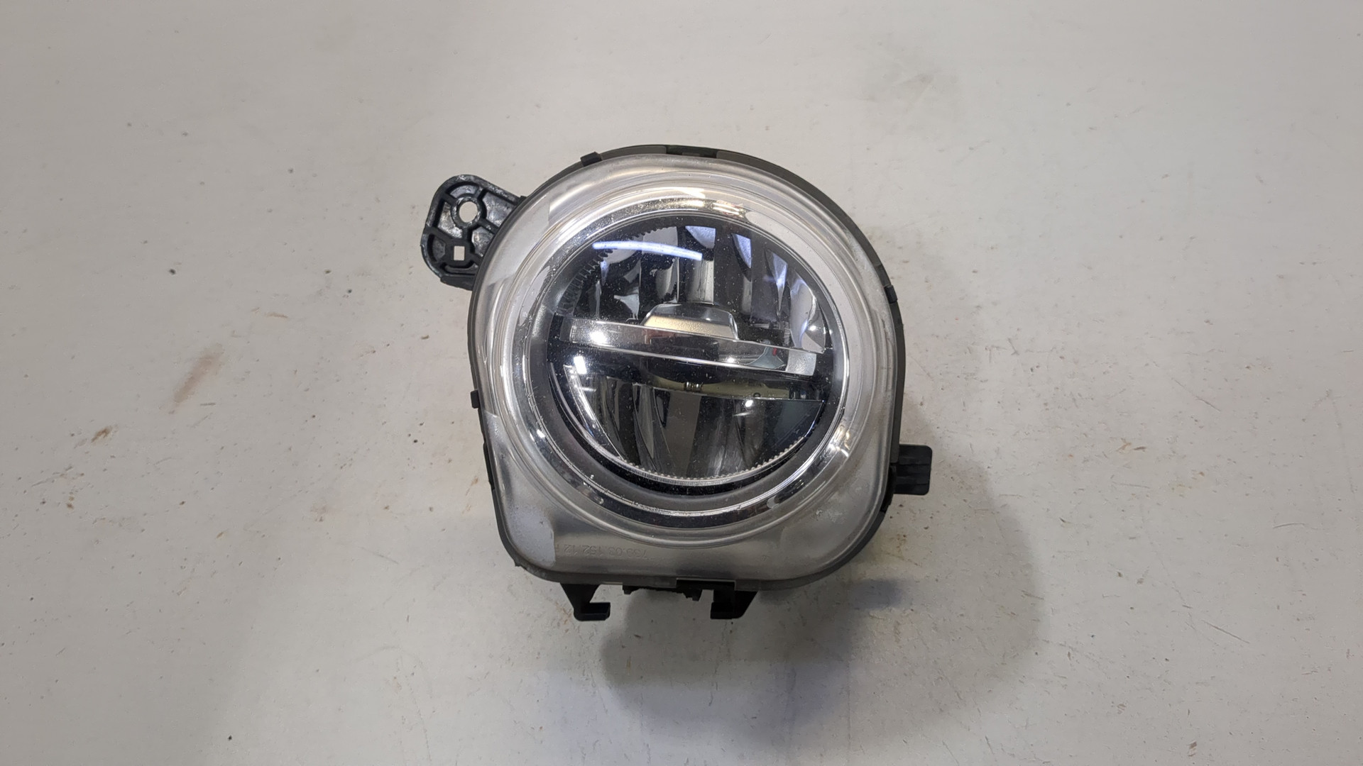 Фара противотуманная правая