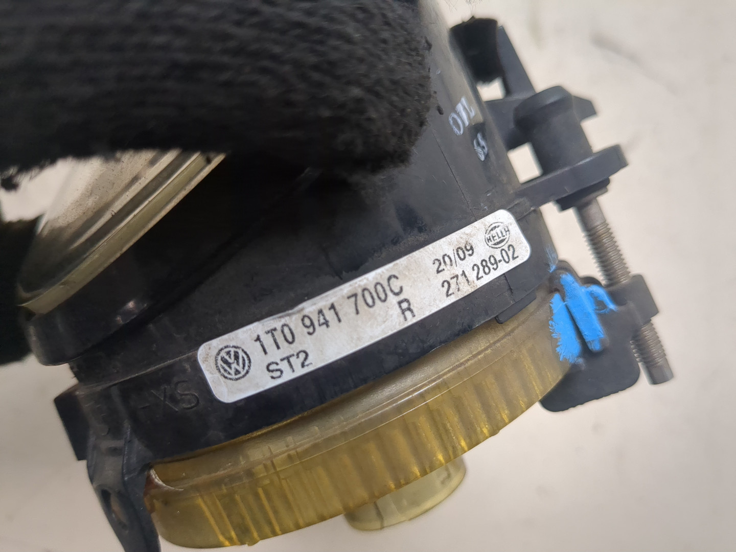 Фара противотуманная правая