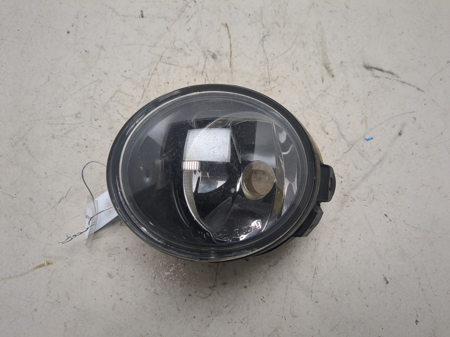 Фара противотуманная правая