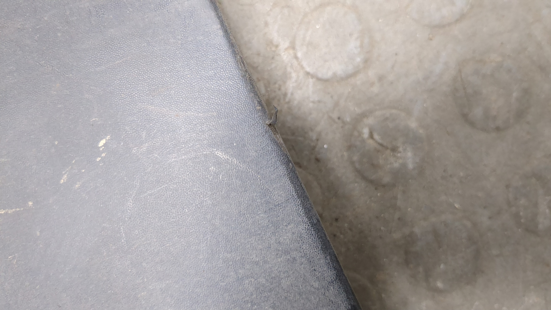 Накладка заднего крыла левого