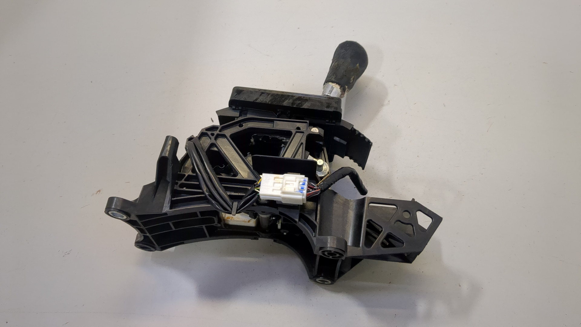 Кулиса МКПП / АКПП