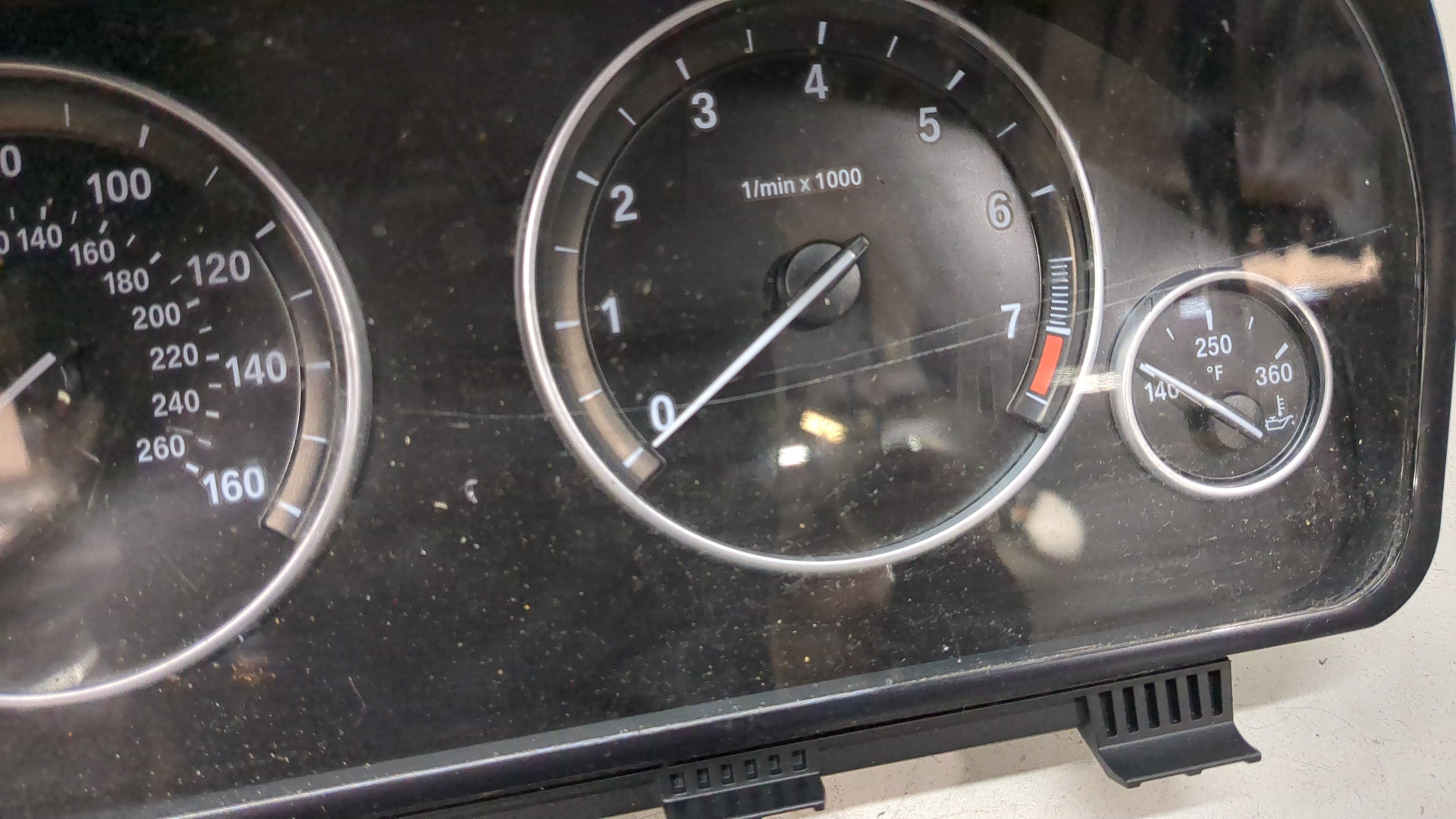 Панель приборов