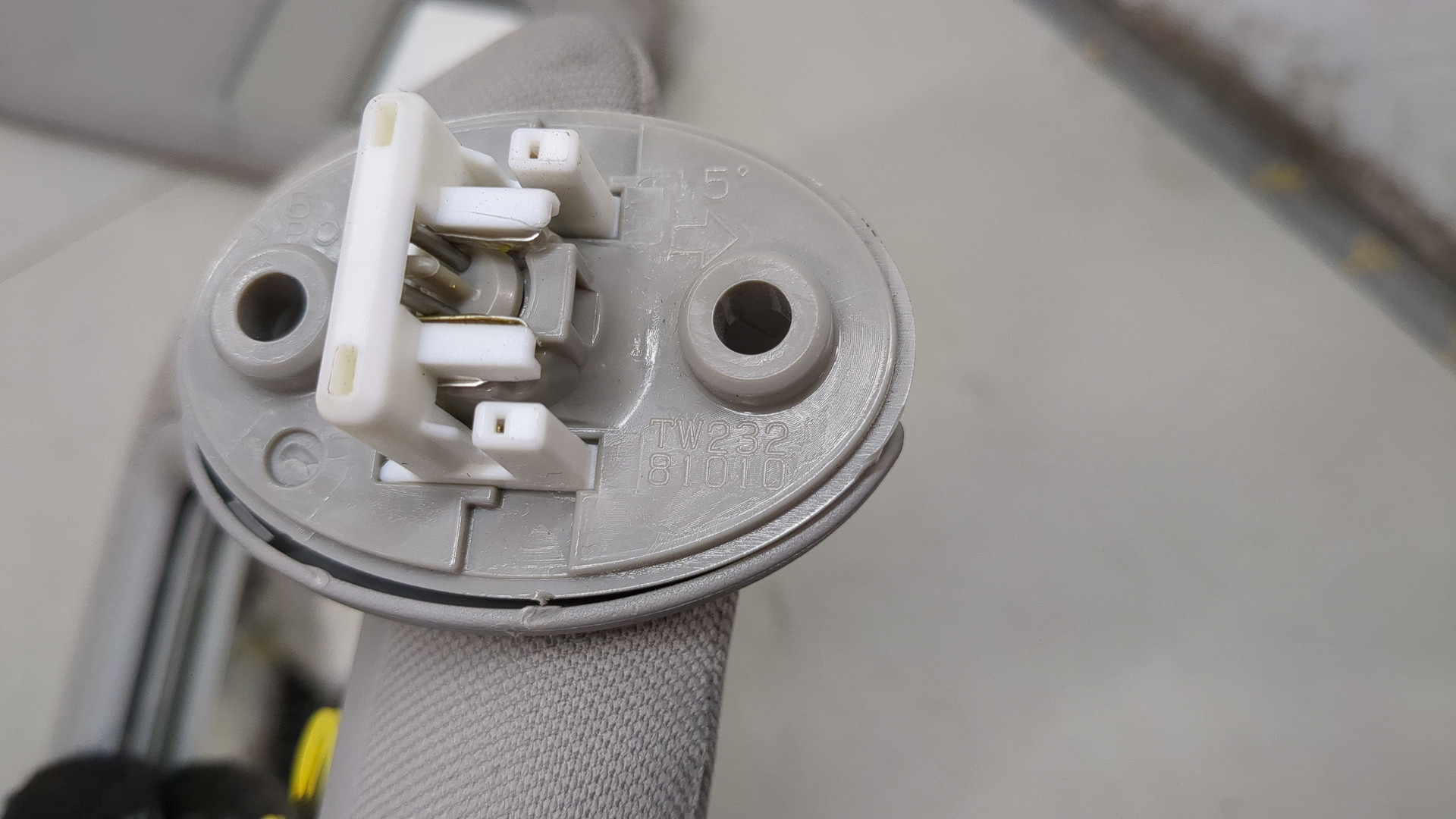 Козырек солнцезащитный