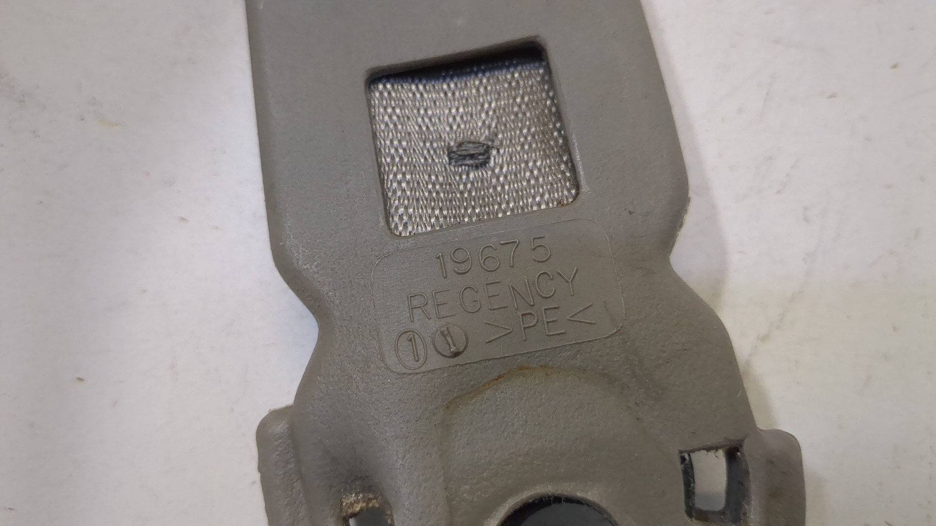 Ответная часть ремня безопасности