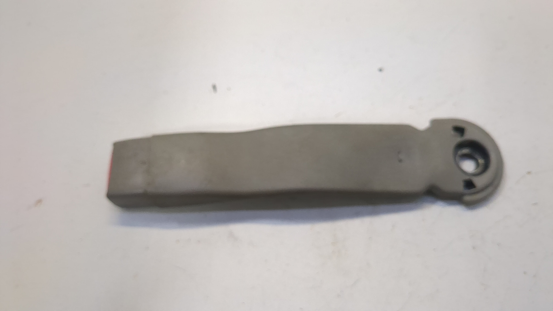 Ответная часть ремня безопасности