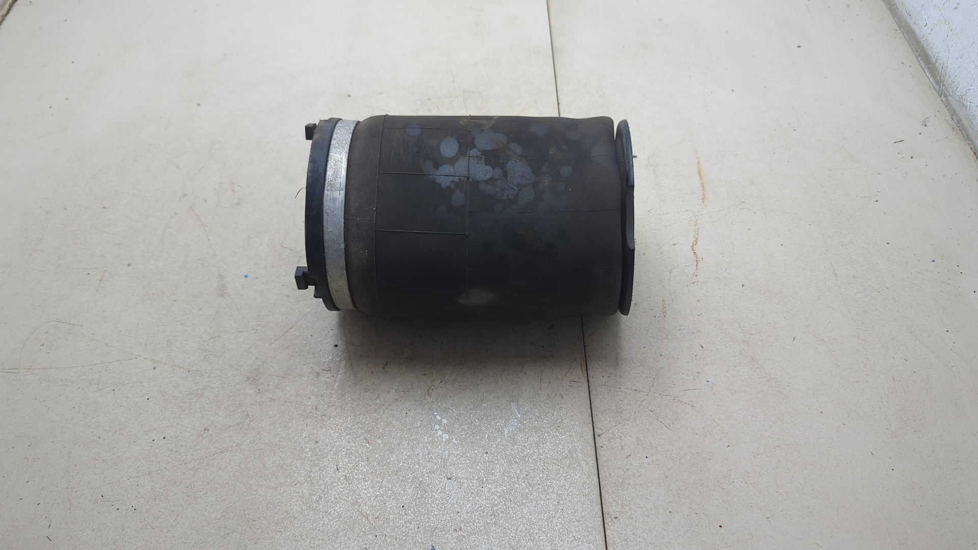 Амортизатор задний (стойка)