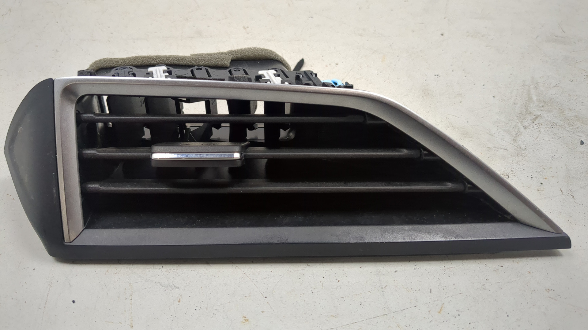 Дефлектор воздушный