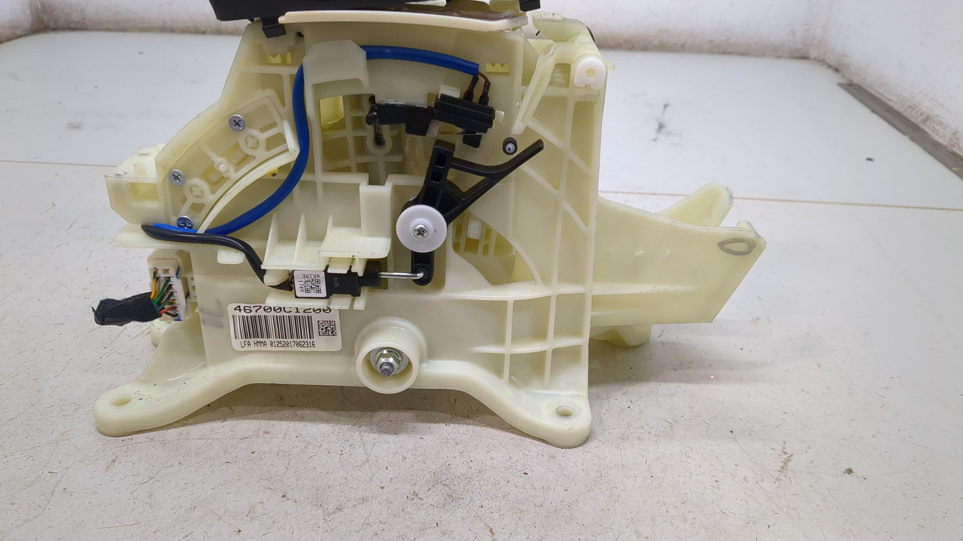 Кулиса МКПП / АКПП