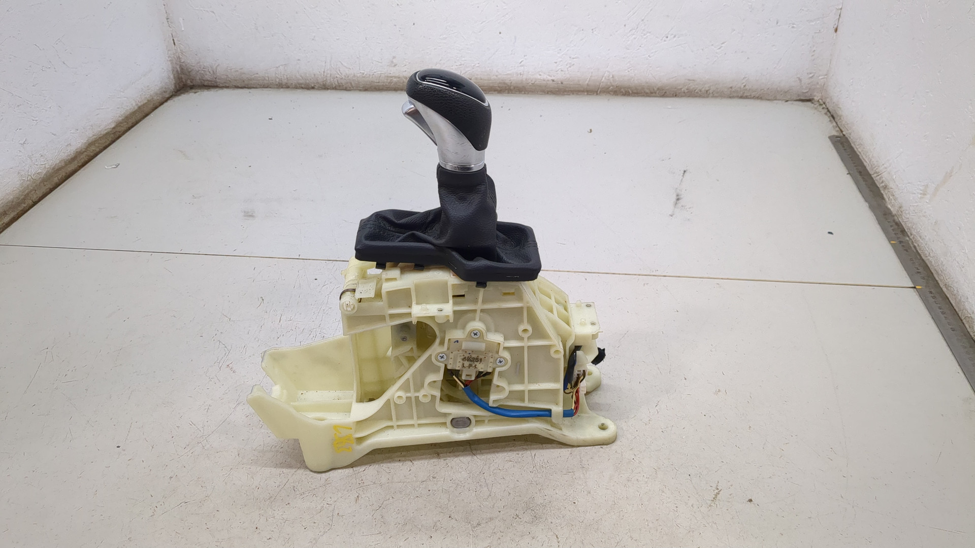 Кулиса МКПП / АКПП