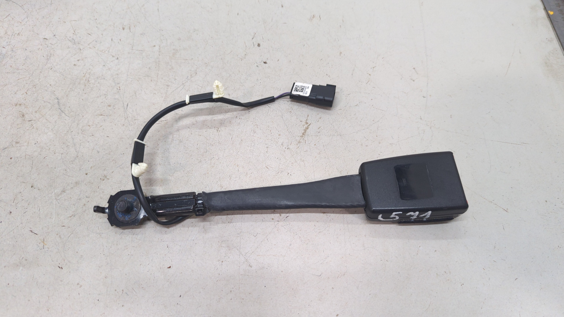 Ответная часть ремня безопасности