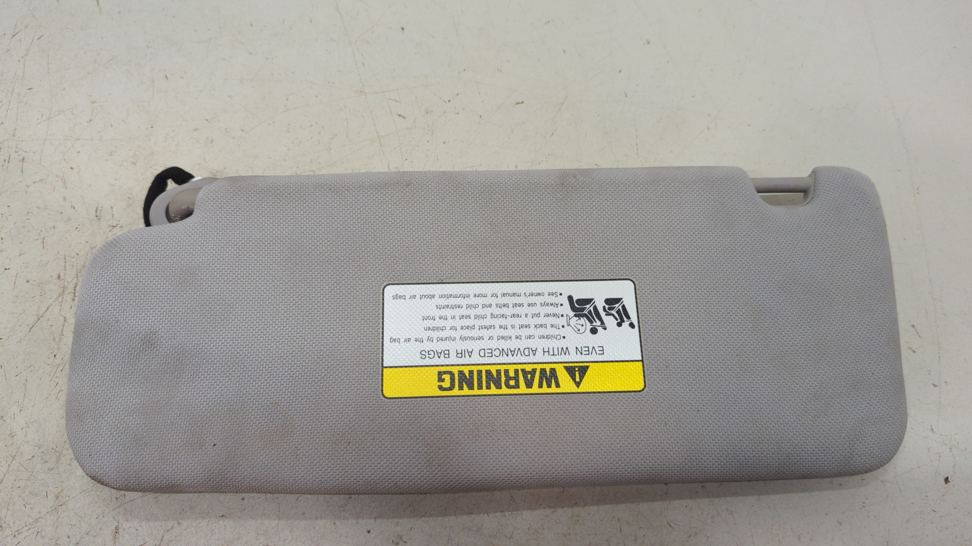 Козырек солнцезащитный