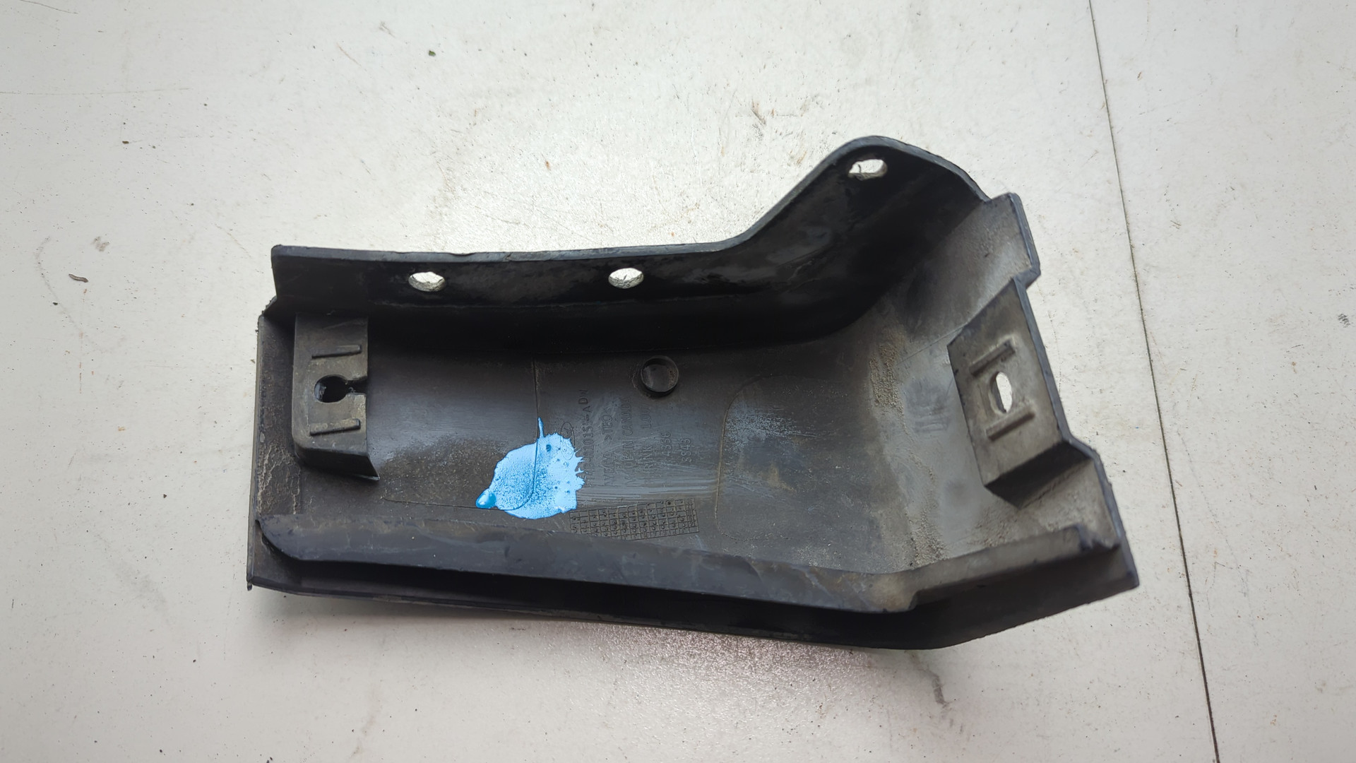 Накладка переднего крыла левого