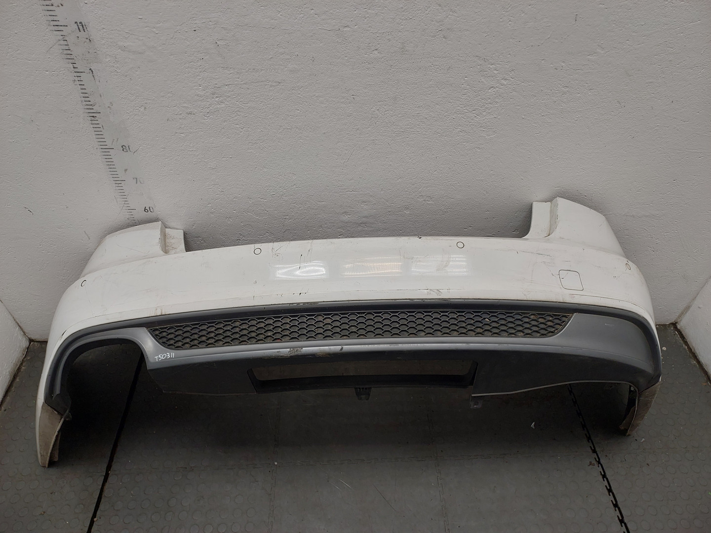 Бампер задний