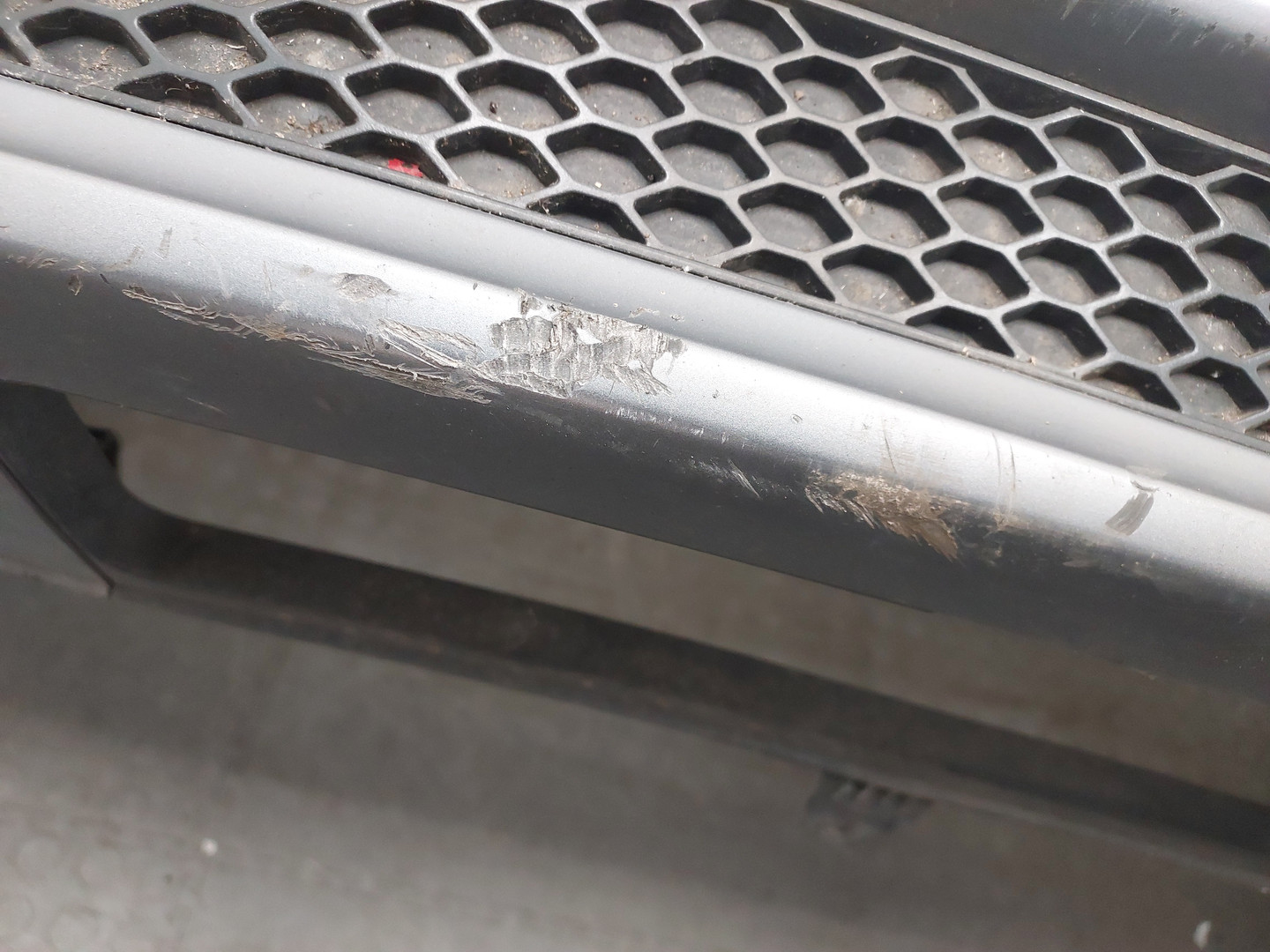 Бампер задний