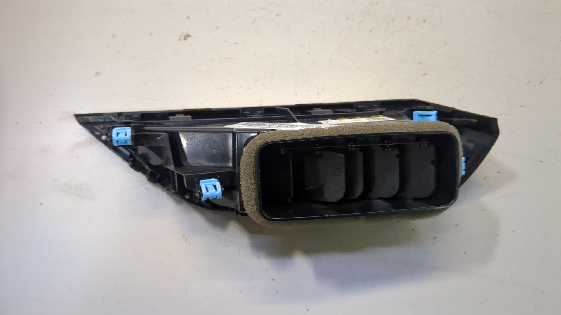 Дефлектор воздушный