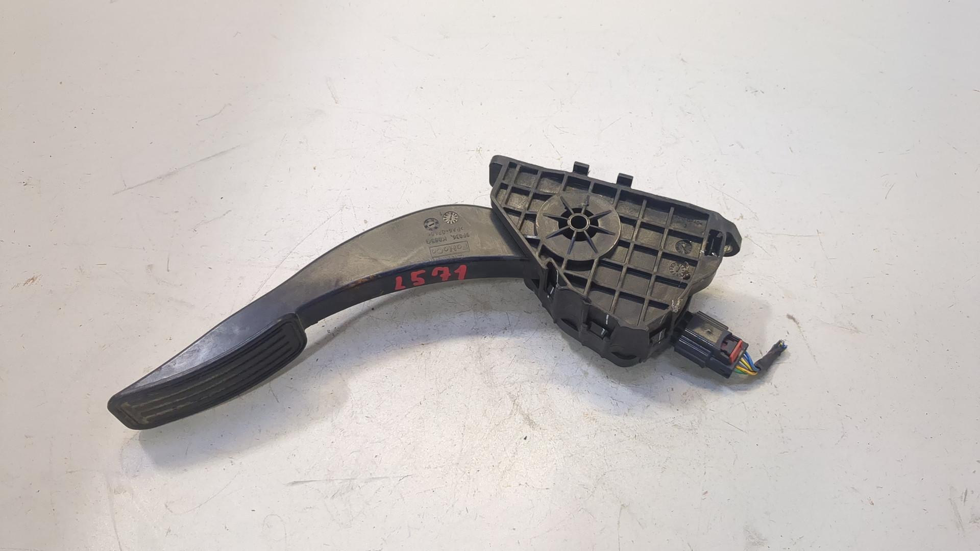 Педаль газа